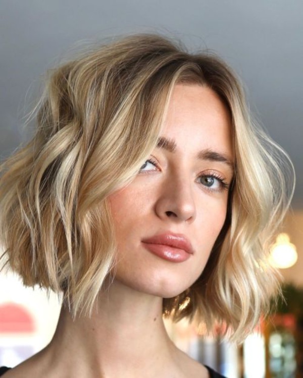 ۲۰ ایده مدل موی زنانه برای موهای بلوند کوتاه | با این مدل و رنگ مو، جذابیت موهای شما همیشگی خواهد بود