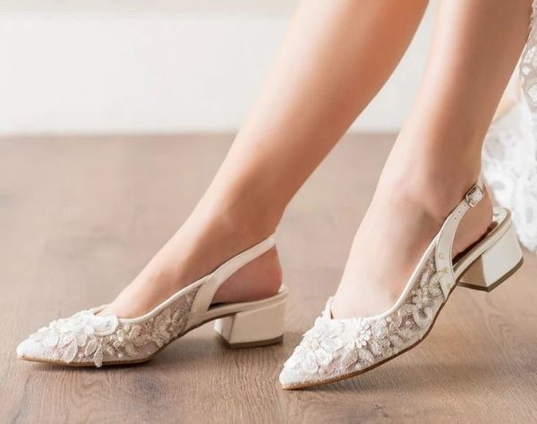 کفش بندی عروس با پاشنه کوتاه زیبا