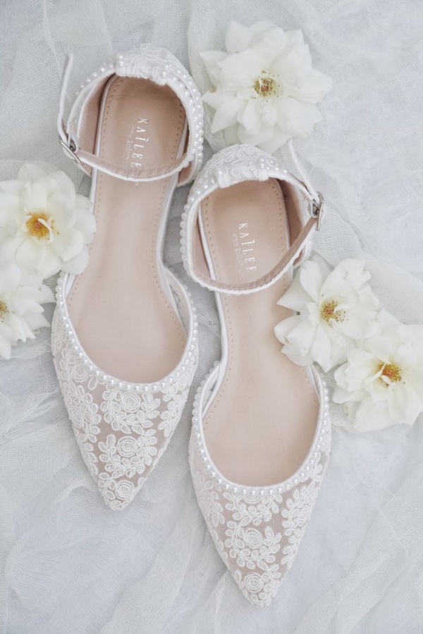 کفش عروس توری گلدار زیبا