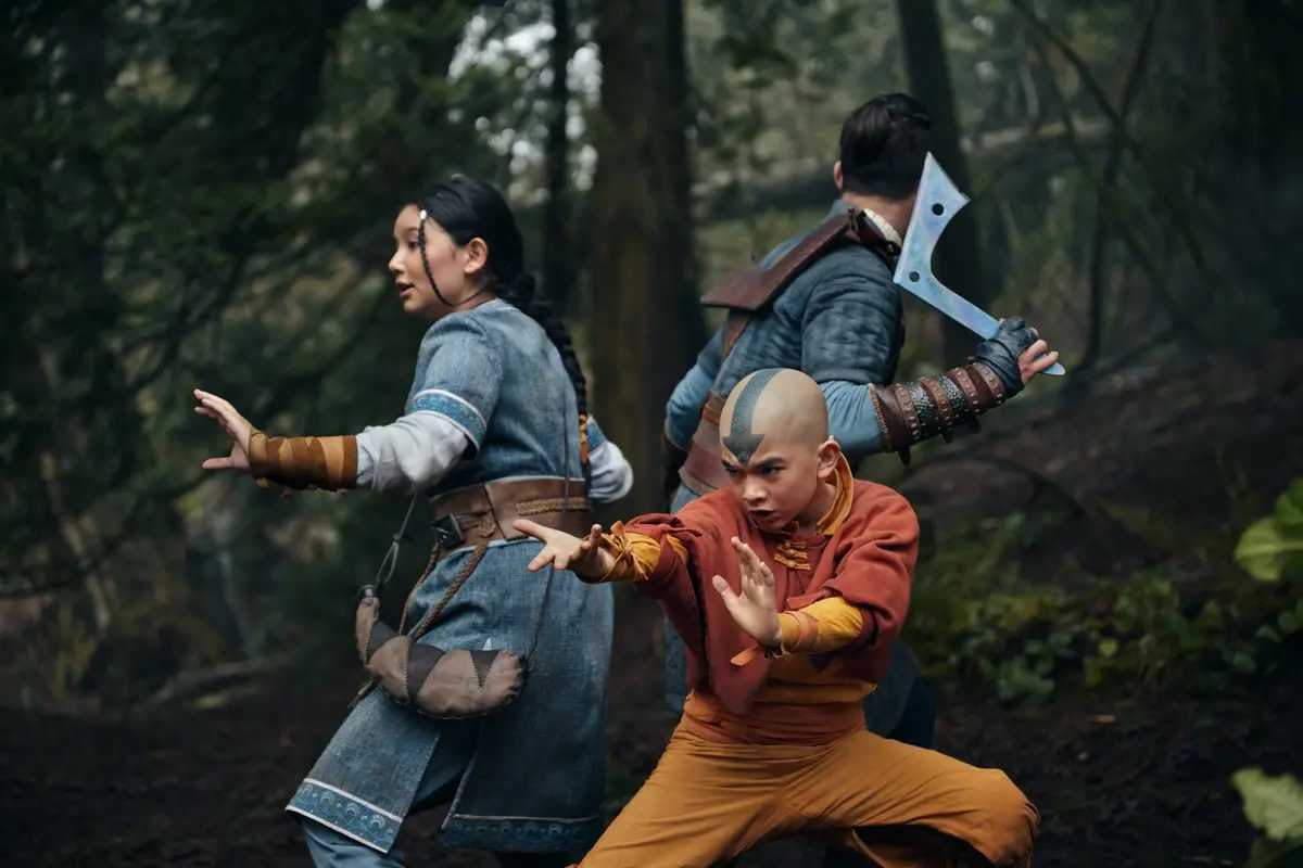 بازگشت انتظار شکننده: تصویر جدید سریال Avatar: The Last Airbender با ظهور آنگ و دوستانش!