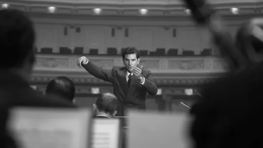 نقد فیلم Maestro | زندگی یک رهبر ارکستر