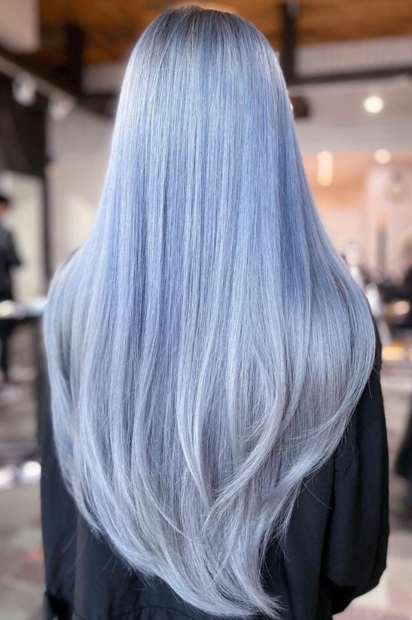 رنگ موی منحصر به فرد آبی یخی زیبا