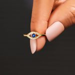 ۳۳ مدل انگشتر چشم نظر زنانه | انگشترهای مینیمال طلا با طرح چشم زخم