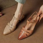 ۲۱ مدل کفش زنانه تی بار | استایل کلاسیک با کفش‌های T-bar به سبک زنان فرانسوی