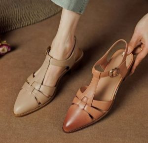 ۲۱ مدل کفش زنانه تی بار | استایل کلاسیک با کفش‌های T-bar به سبک زنان فرانسوی