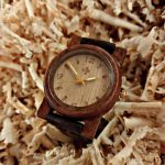 ۱۹ مدل ساعت مچی چوبی زنانه | زمان رو در قابی از طبیعت به مچ دستت ببند